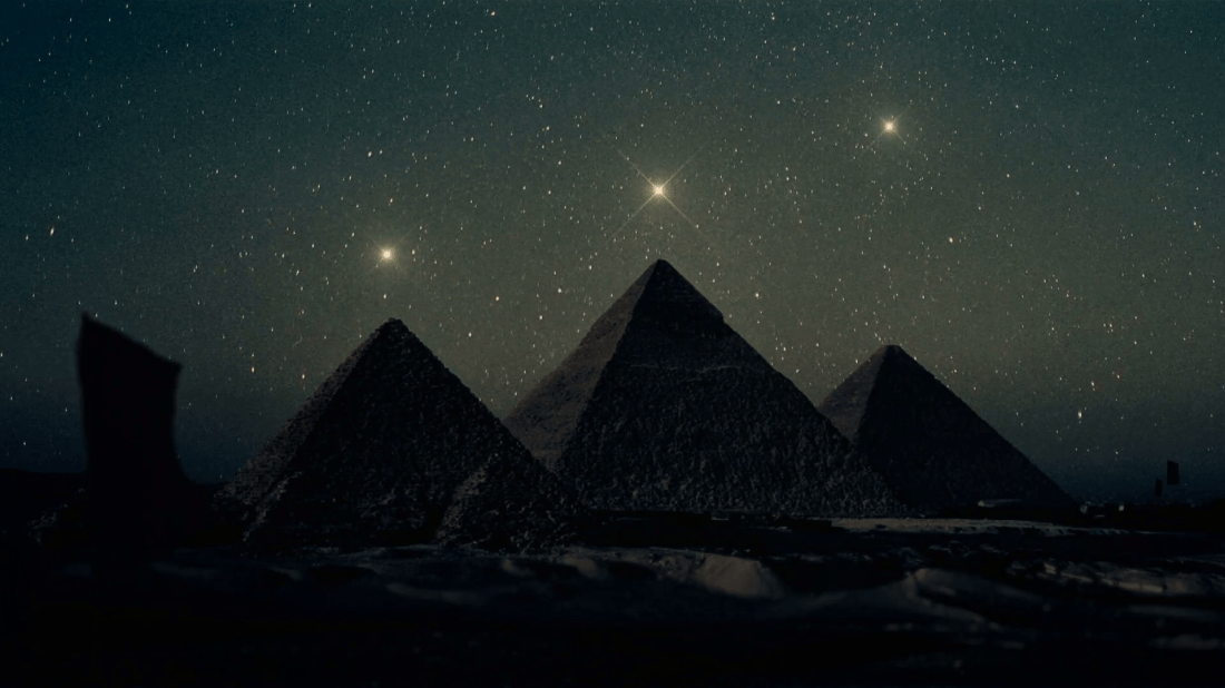 orion-constellation-stars-aligned-above-the-pyramids-of-giza_e1k2eowze__F0000.png